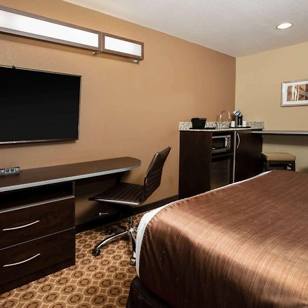 Microtel Inn And Suites Pecos Esterno foto