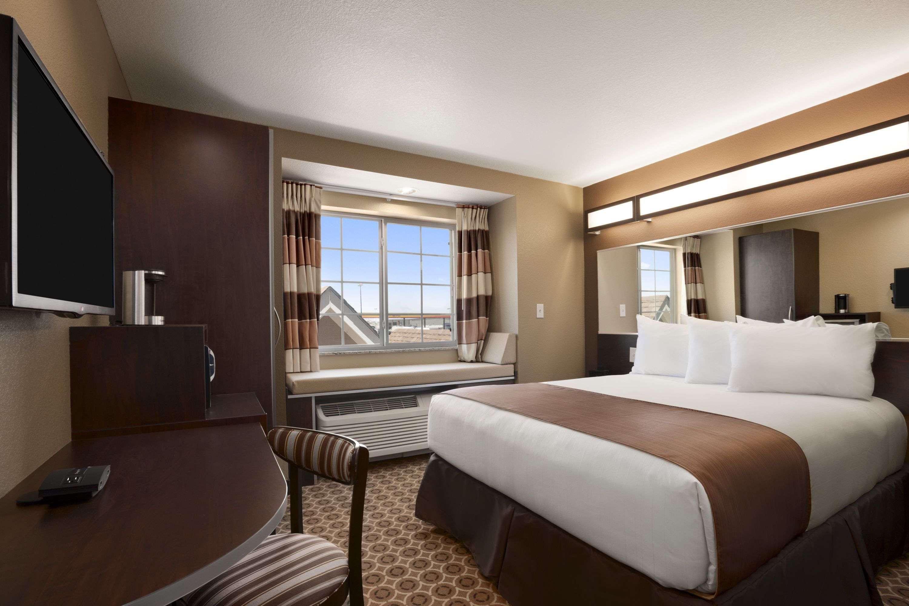 Microtel Inn And Suites Pecos Esterno foto