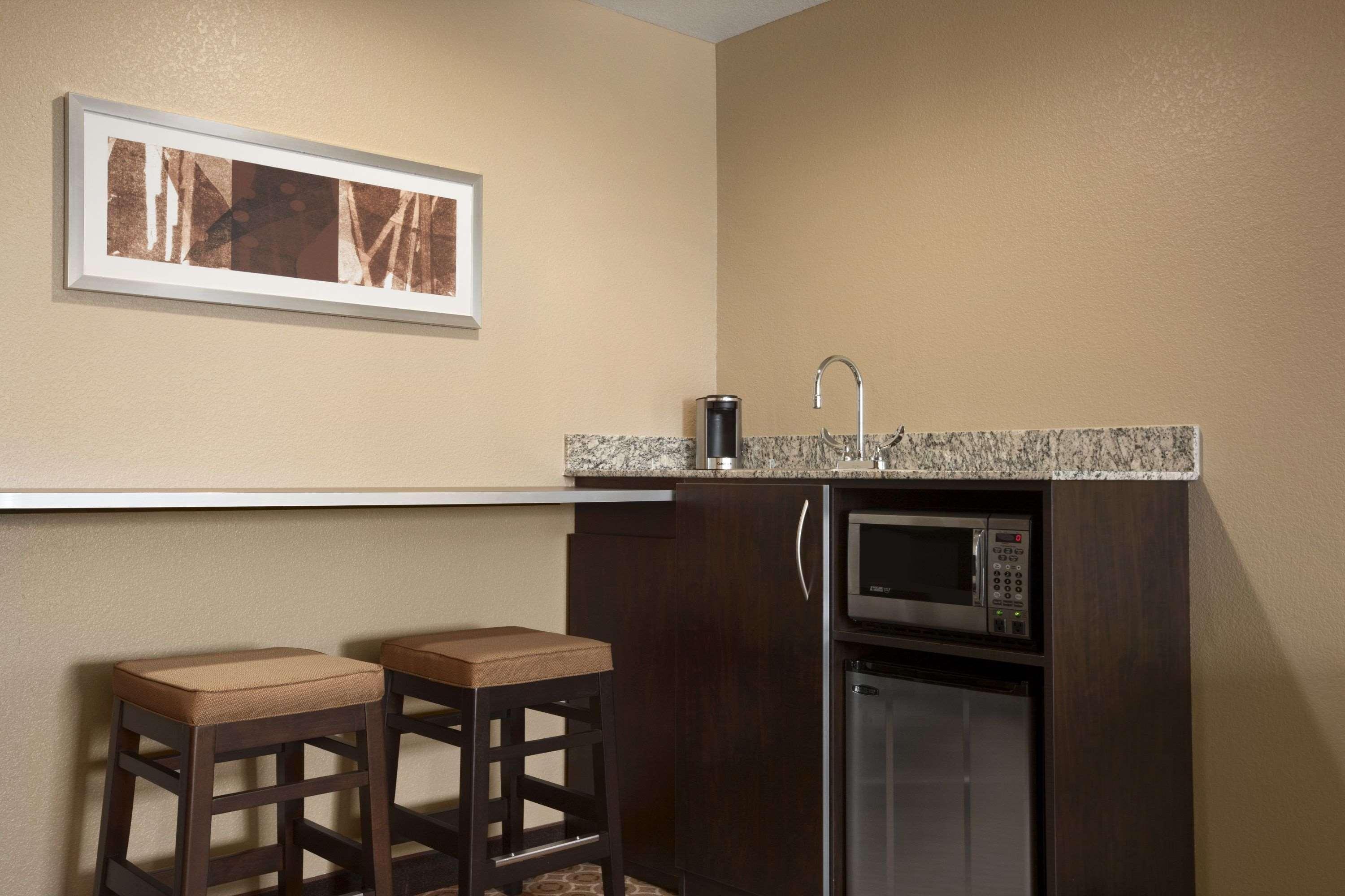 Microtel Inn And Suites Pecos Esterno foto