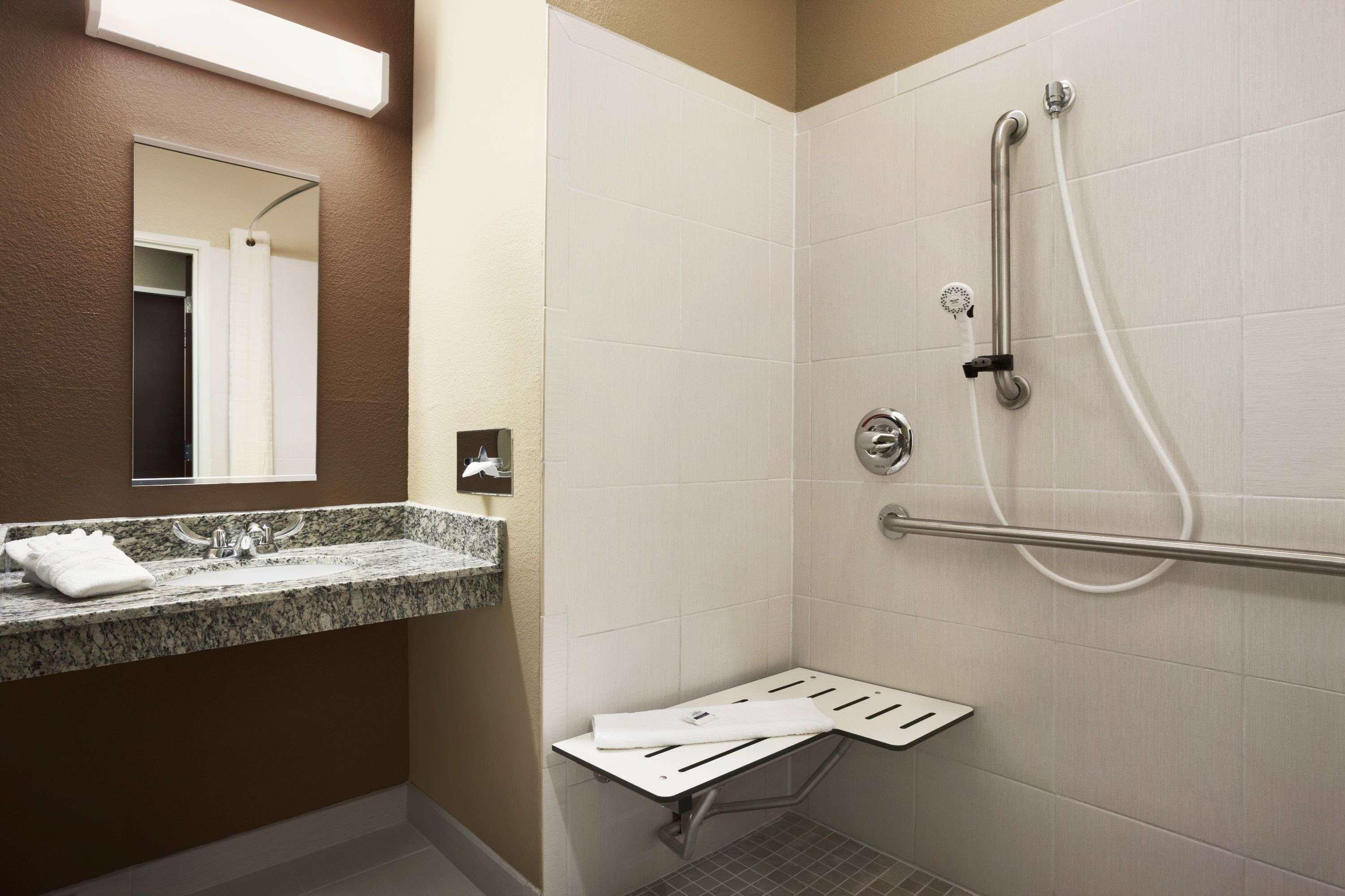 Microtel Inn And Suites Pecos Esterno foto