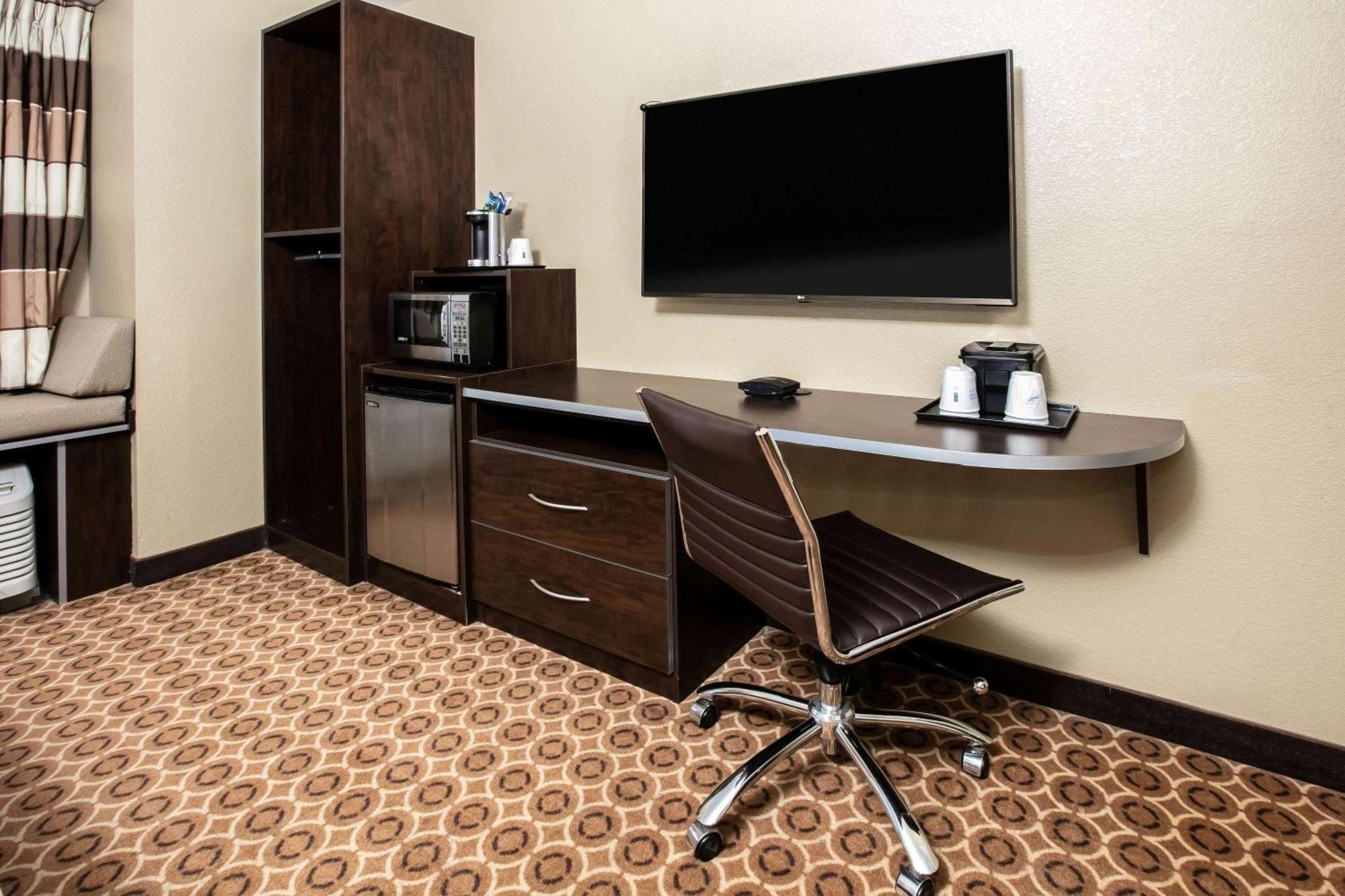 Microtel Inn And Suites Pecos Esterno foto